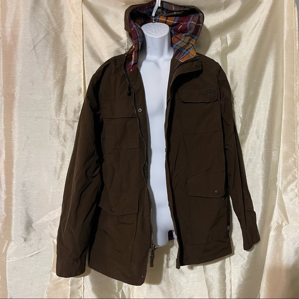 Etnies vintage jacket. Junior boys xl, mens medium GREAT condition